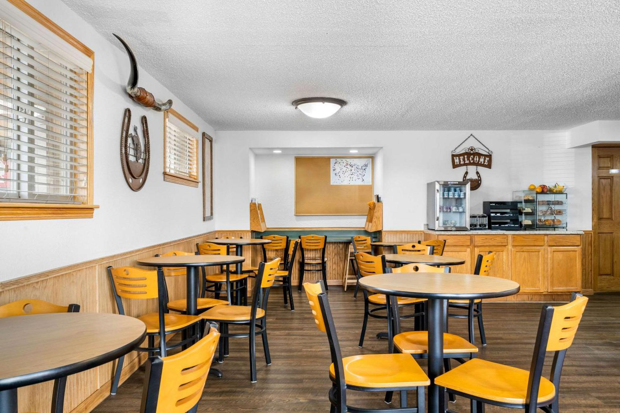 Econo Lodge Miles City Eksteriør billede