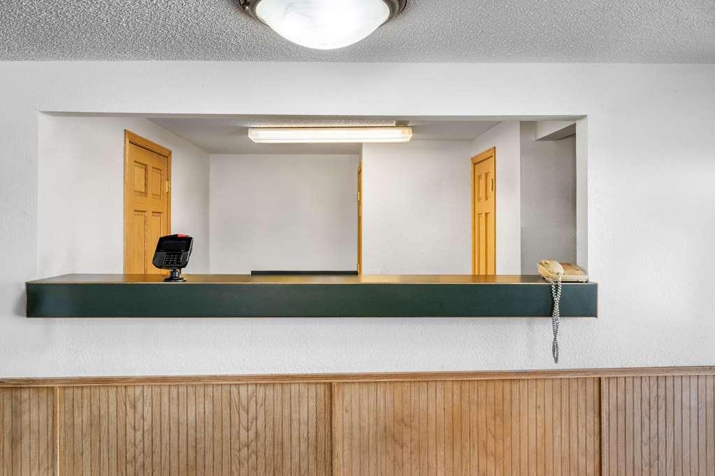 Econo Lodge Miles City Interiør billede