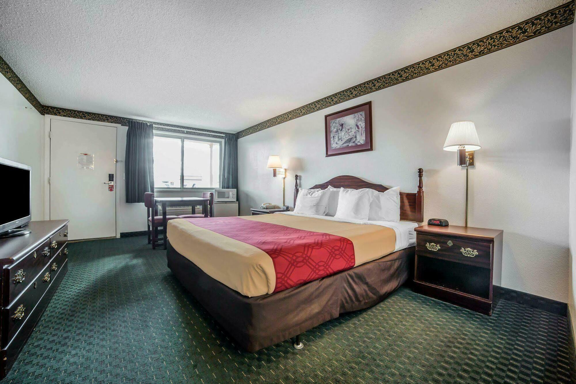 Econo Lodge Miles City Eksteriør billede